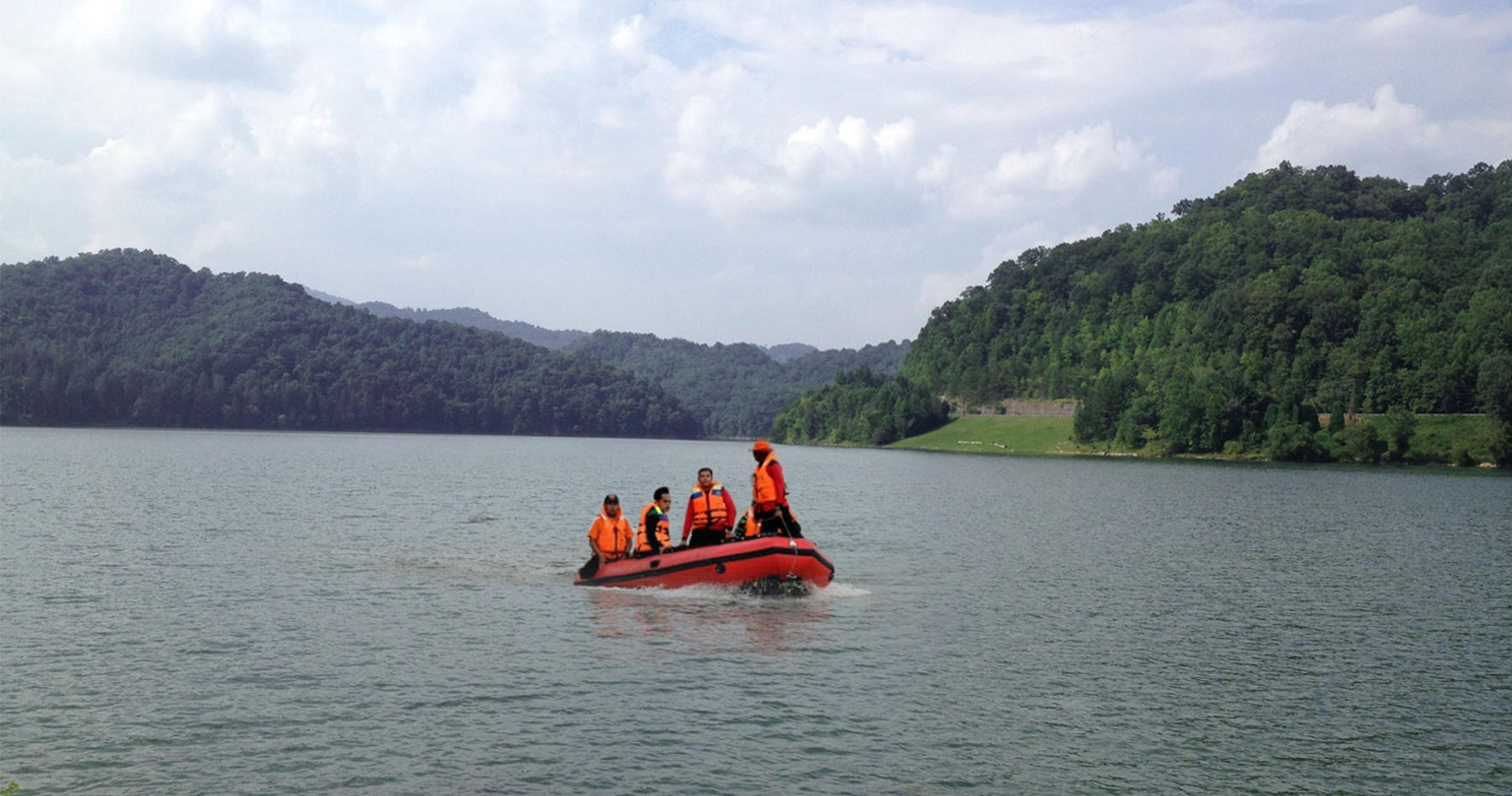 Boating in Pench Dam